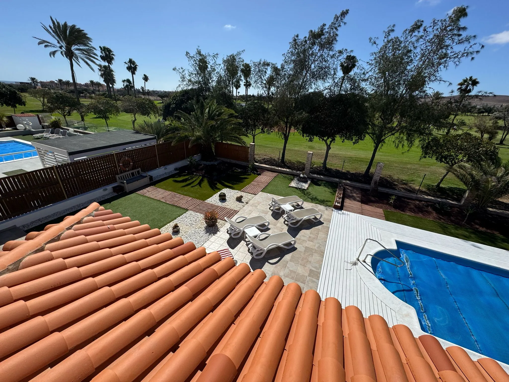 Villa Caminante - One of the largest villas in El Descanso, surrounded by landscaped gardens. Complete seclusion with